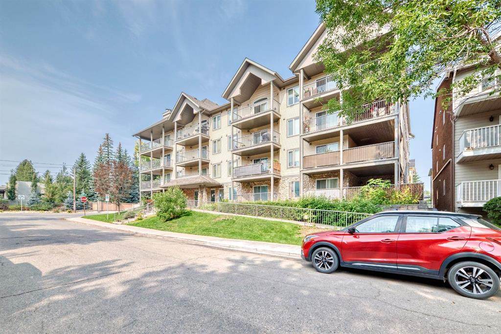 736 57 Avenue - Photo 1