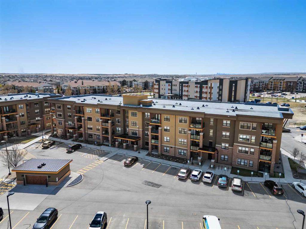 10 Market Boulevard - Photo 1