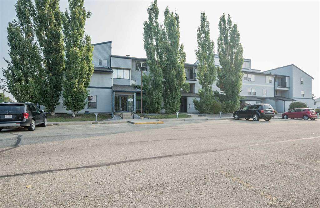 7201 Poplar Drive - Photo 1