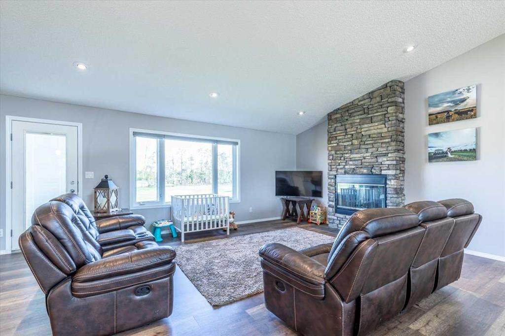 https://bt-photos.global.ssl.fastly.net/calgary/orig_boomver_1_A2257000-2.jpg