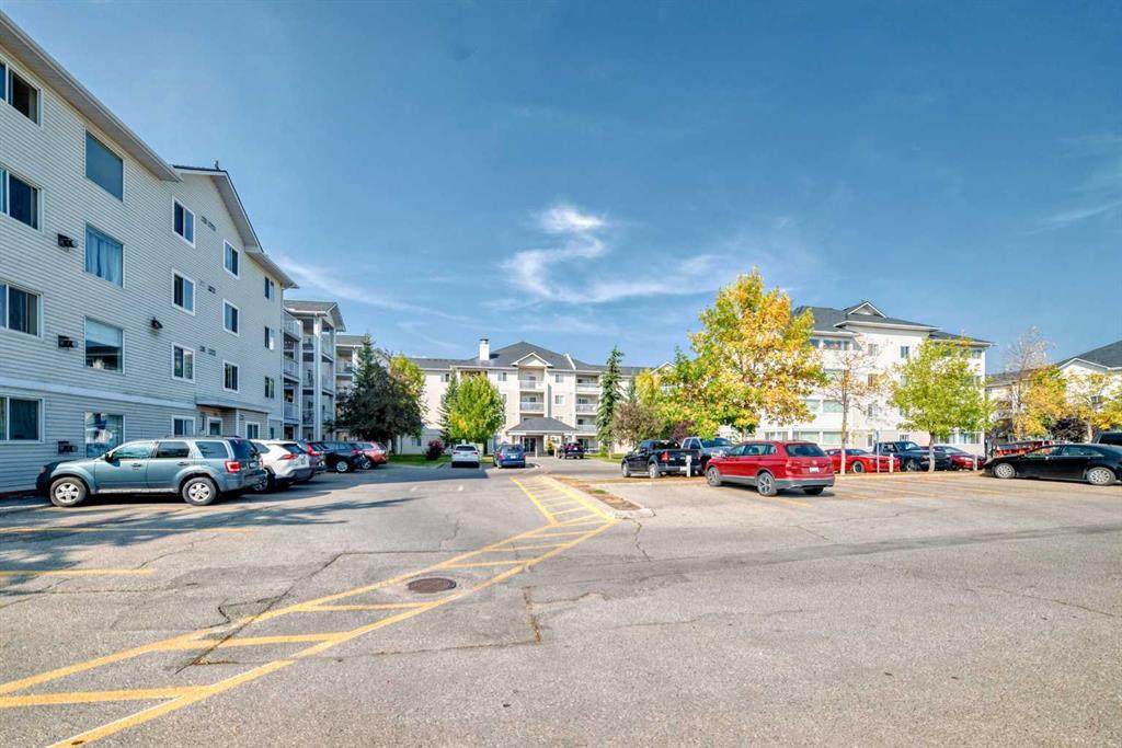 6224 17 Avenue - Photo 1