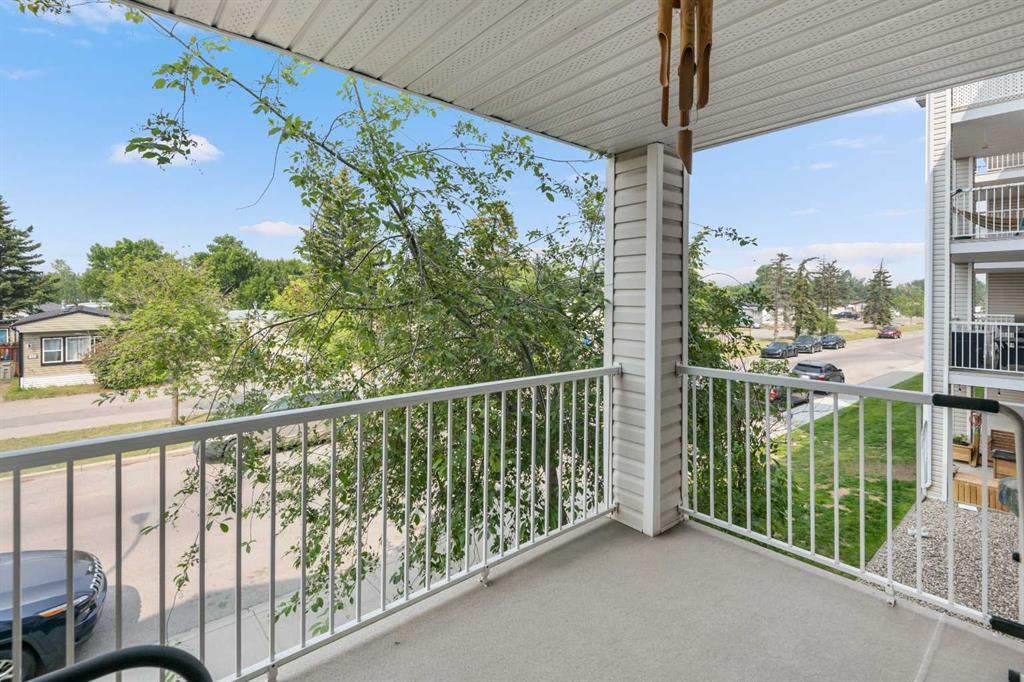 6224 17 Avenue - Photo 1