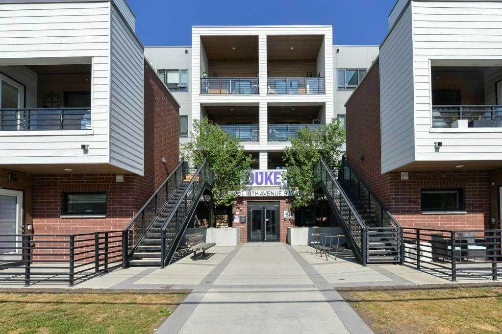 120 18 Avenue - Photo 1