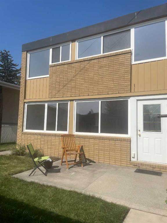 607 69 Avenue - Photo 1