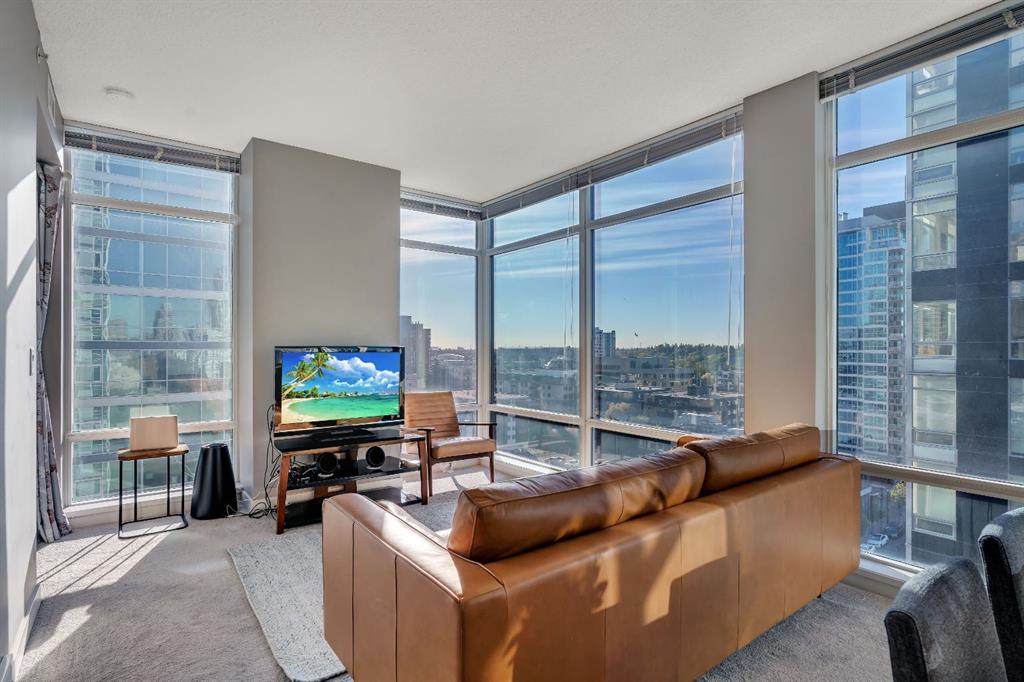 215 13 Avenue - Photo 1