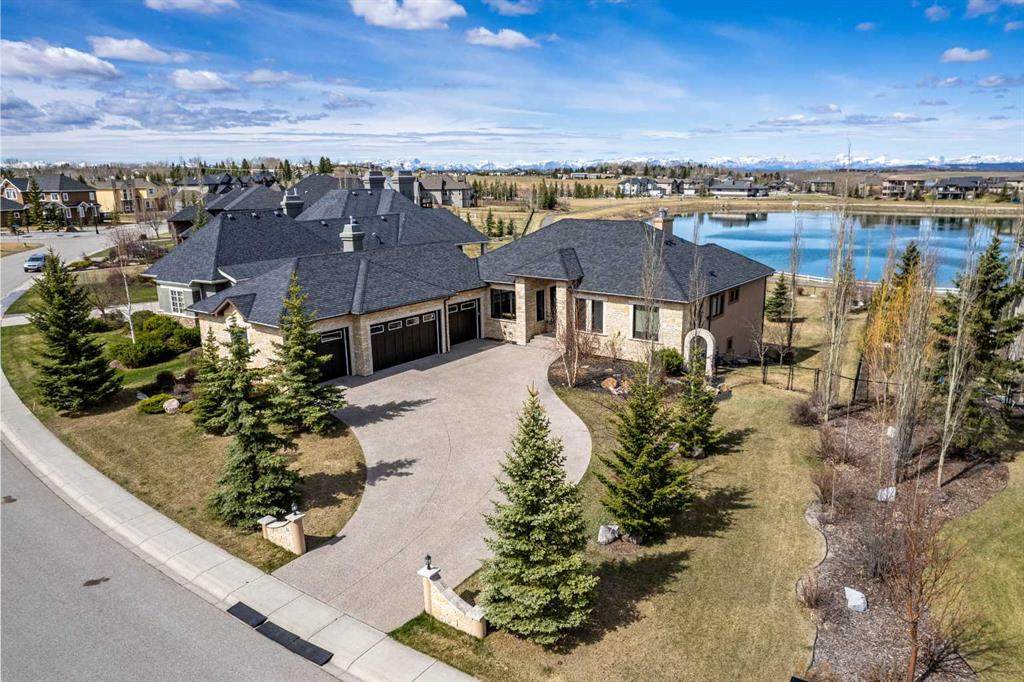 31 Montenaro Bay - Photo 1