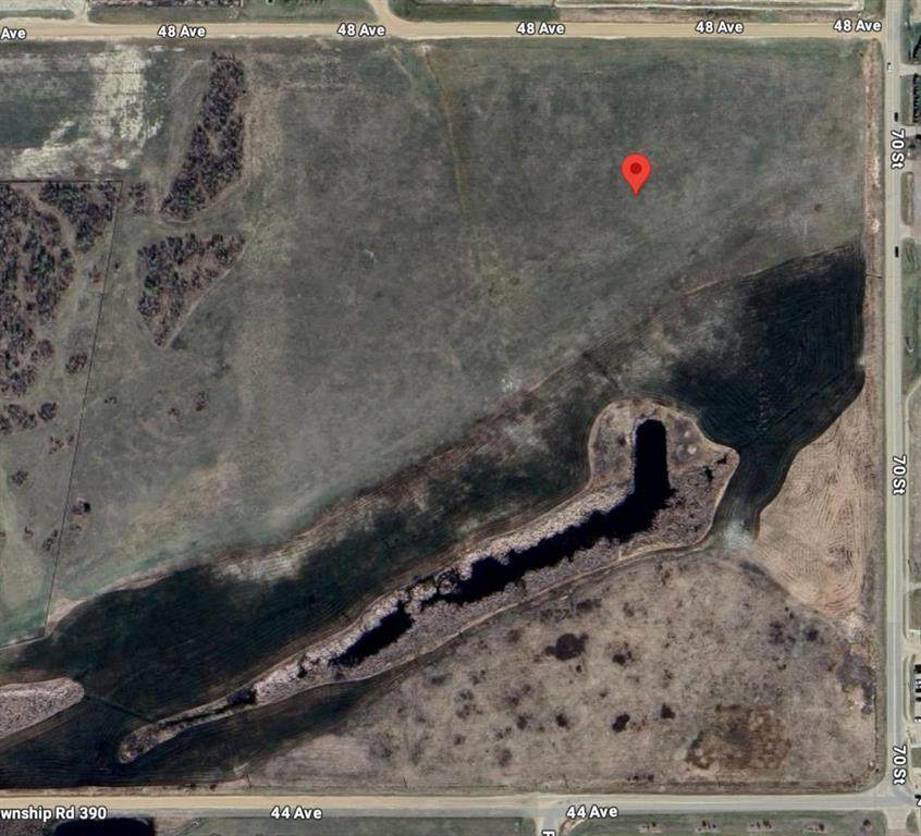 7201 48 Avenue - Photo 1