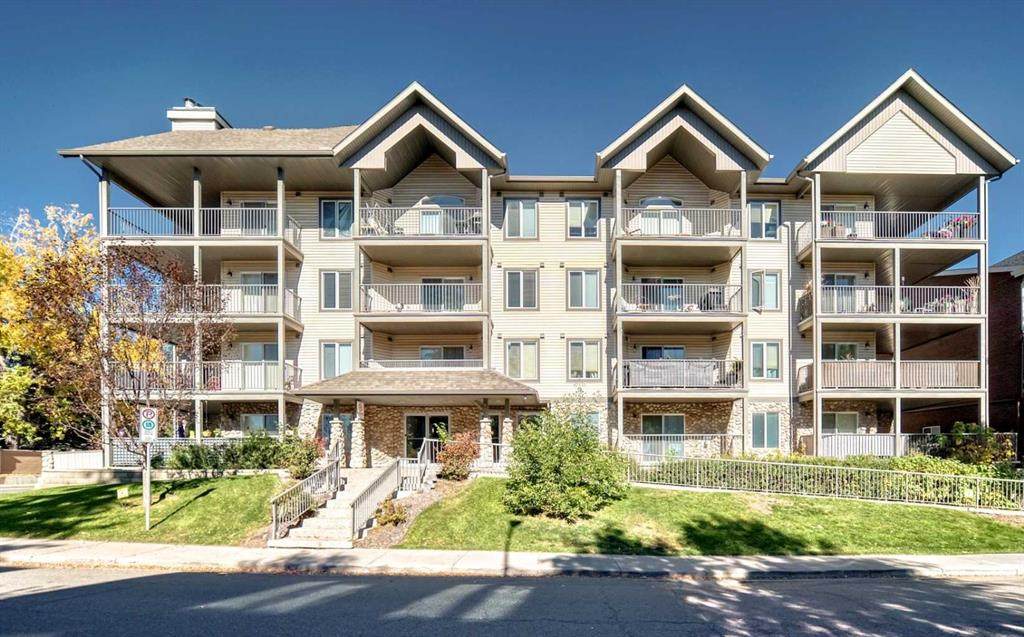 736 57 Avenue - Photo 1