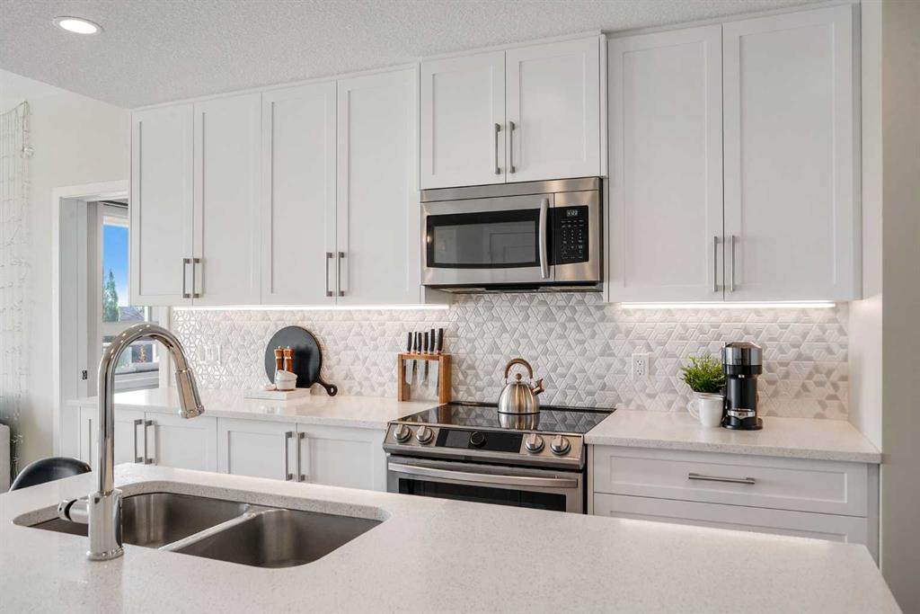 8530 8A Avenue - Photo 1