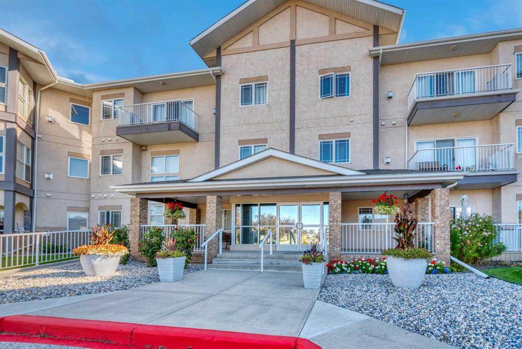 43 Westlake Circle - Photo 1