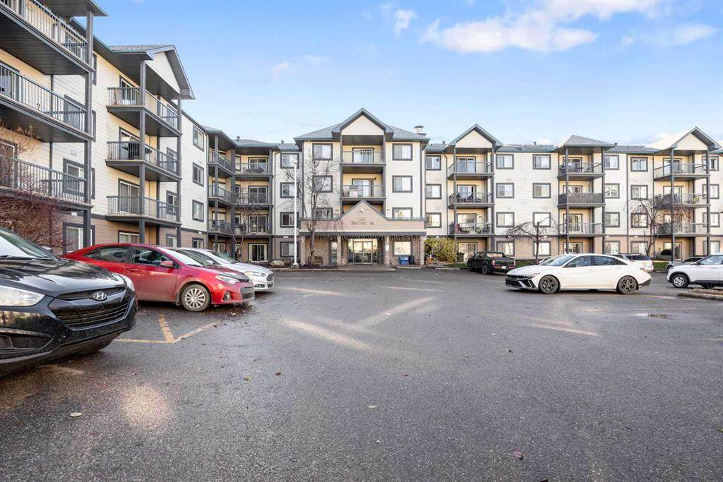 100 Richard Street - Photo 1