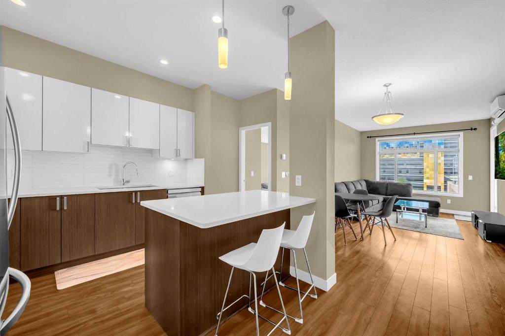 https://bt-photos.global.ssl.fastly.net/calgary/orig_boomver_1_A2272191-2.jpg