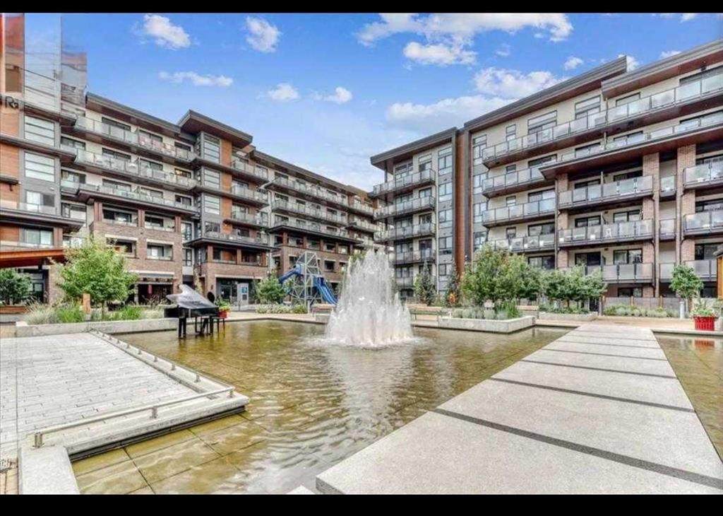 122 Mahogany Centre - Photo 1