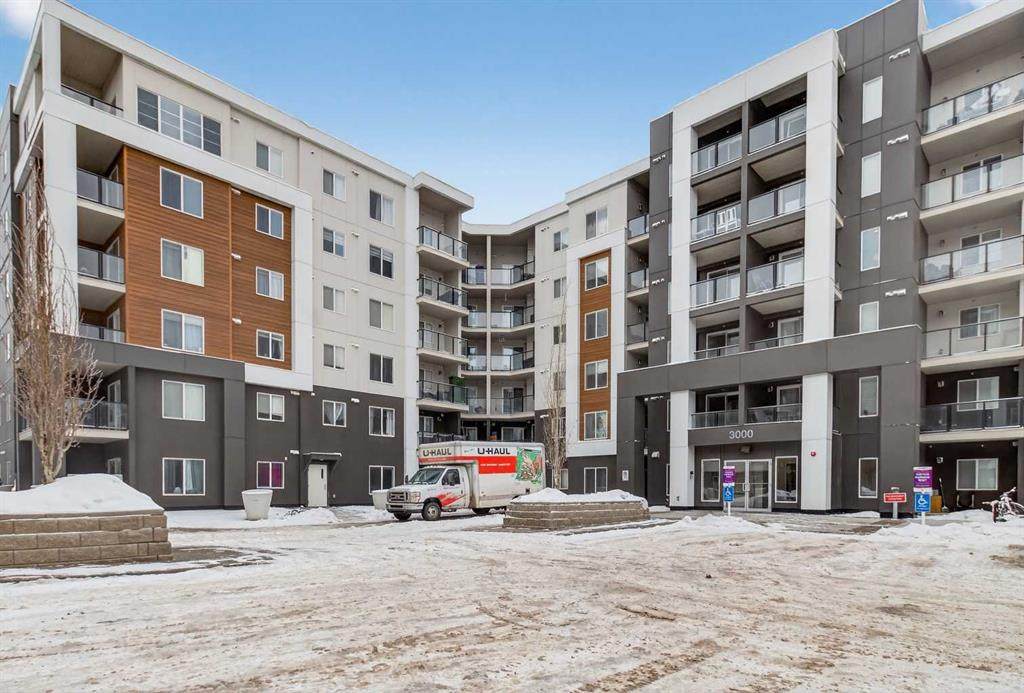 4641 128 Avenue - Photo 1