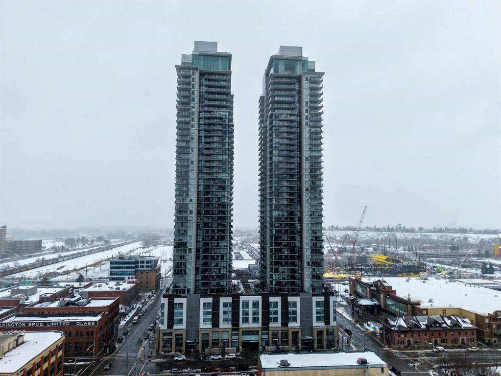 1122 3 Street - Photo 1