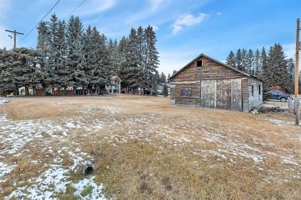 6302 47 Avenue - Photo 1