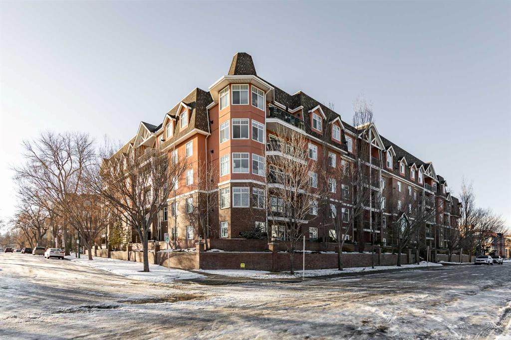 59 22 Avenue - Photo 1