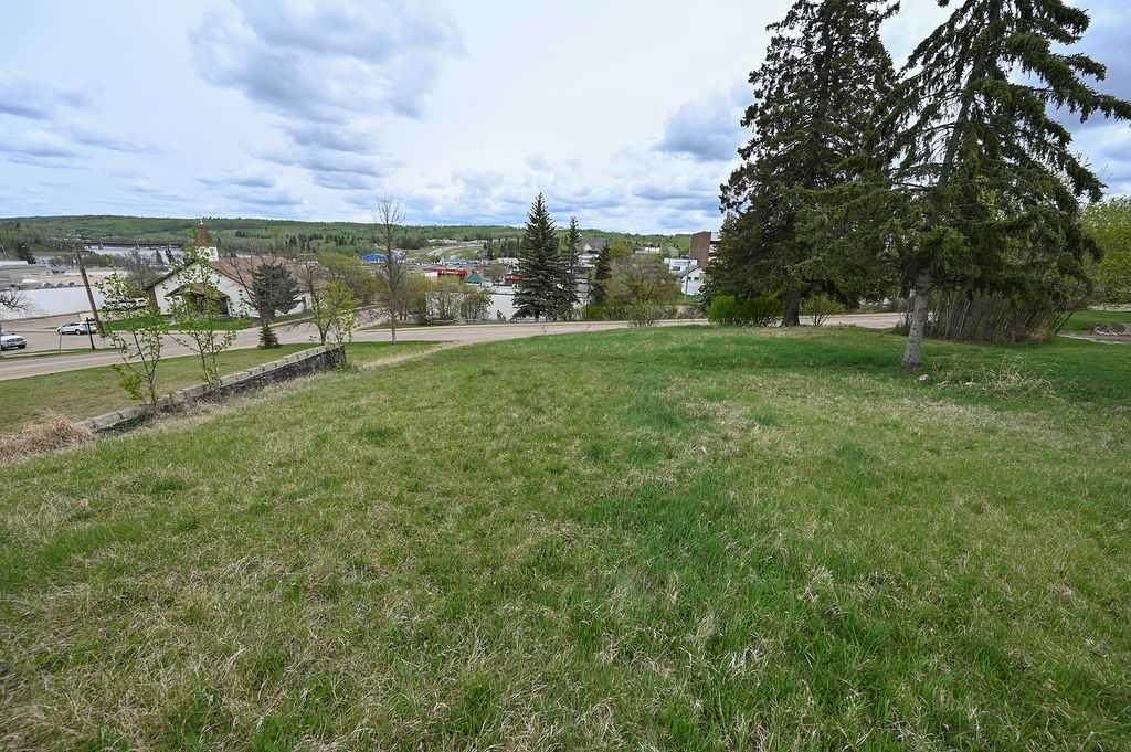https://bt-photos.global.ssl.fastly.net/calgary/orig_boomver_1_A2275642-2.jpg