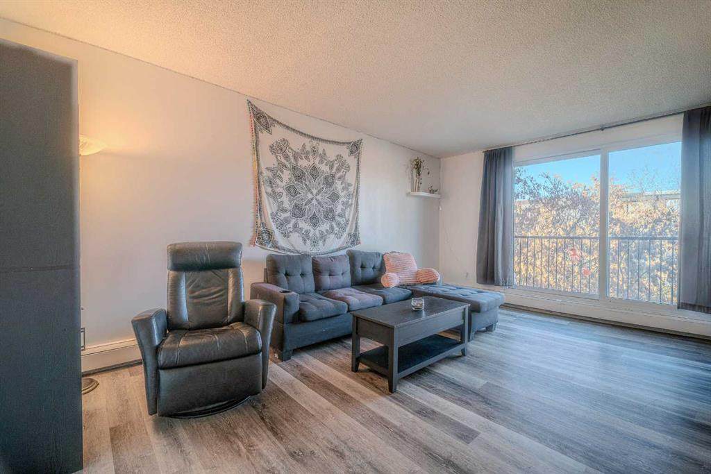 https://bt-photos.global.ssl.fastly.net/calgary/orig_boomver_1_A2276098-2.jpg