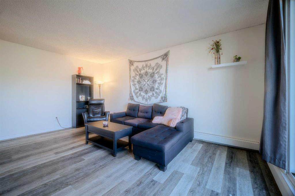 https://bt-photos.global.ssl.fastly.net/calgary/orig_boomver_1_A2276098-2.jpg