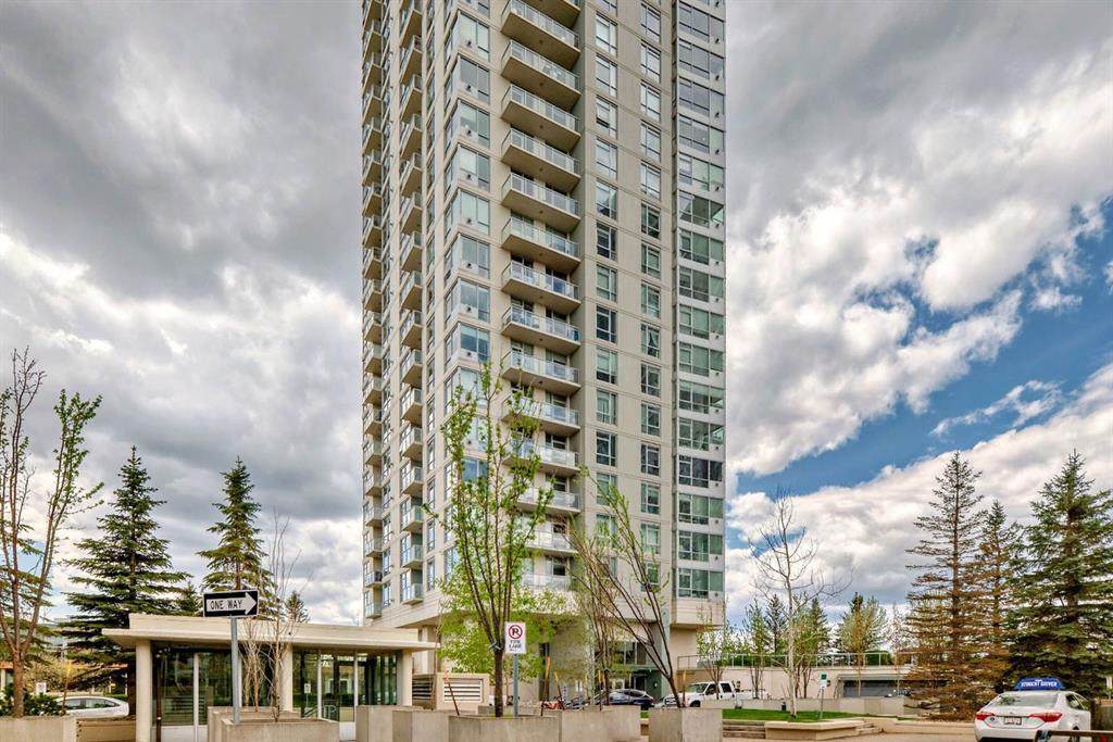 77 Spruce Place - Photo 1