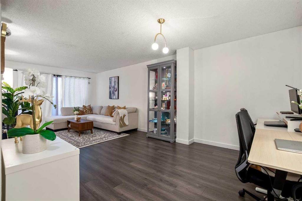 https://bt-photos.global.ssl.fastly.net/calgary/orig_boomver_1_A2277043-2.jpg