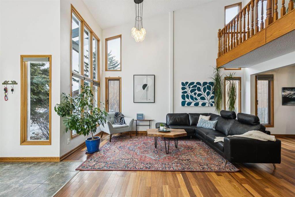 715 Coach Bluff Crescent - Photo 1