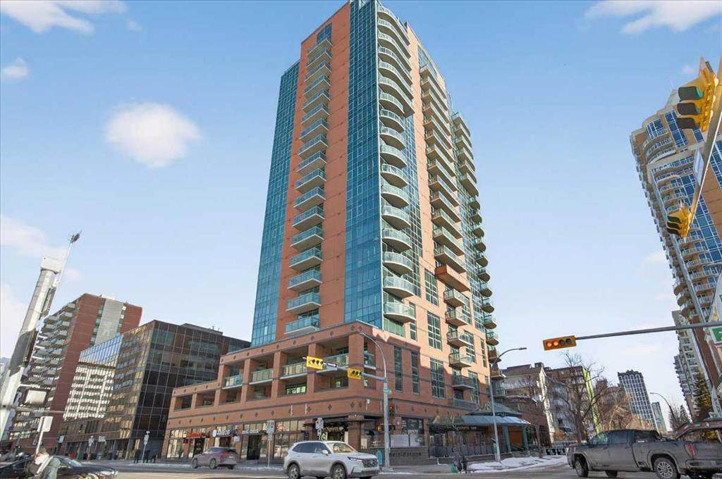836 15 Avenue - Photo 1