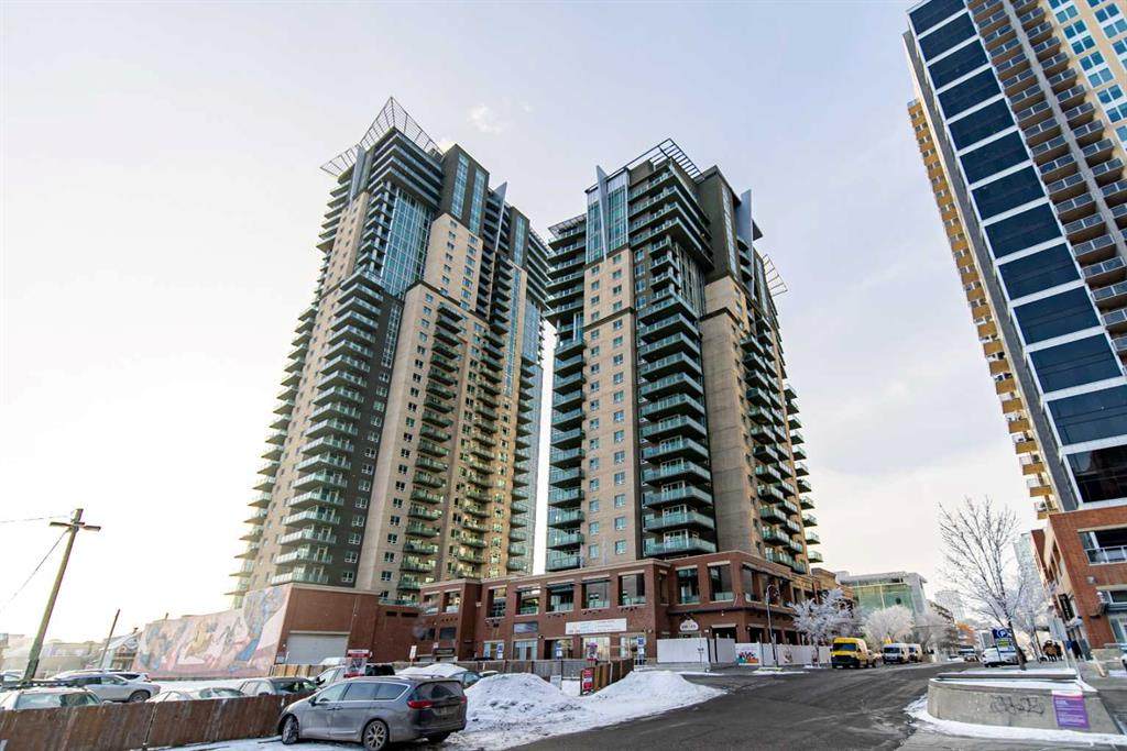 1410 1 Street - Photo 1