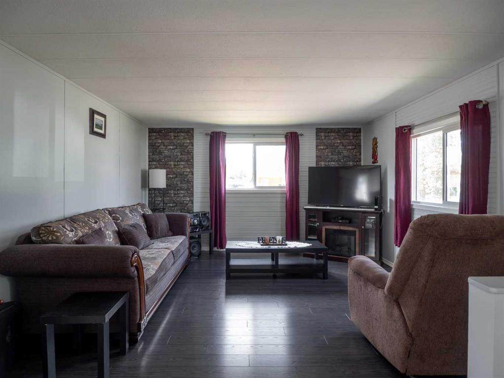 https://bt-photos.global.ssl.fastly.net/calgary/orig_boomver_1_A2277935-2.jpg