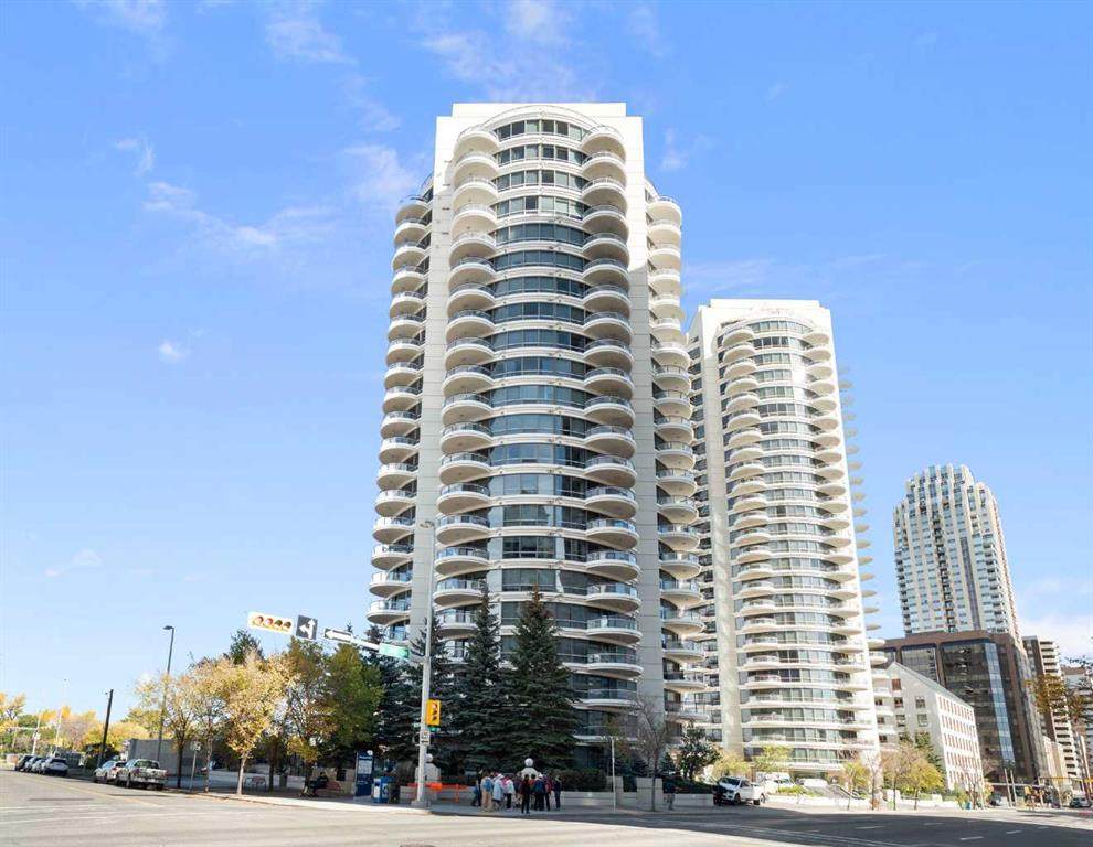 1088 6 Avenue - Photo 1
