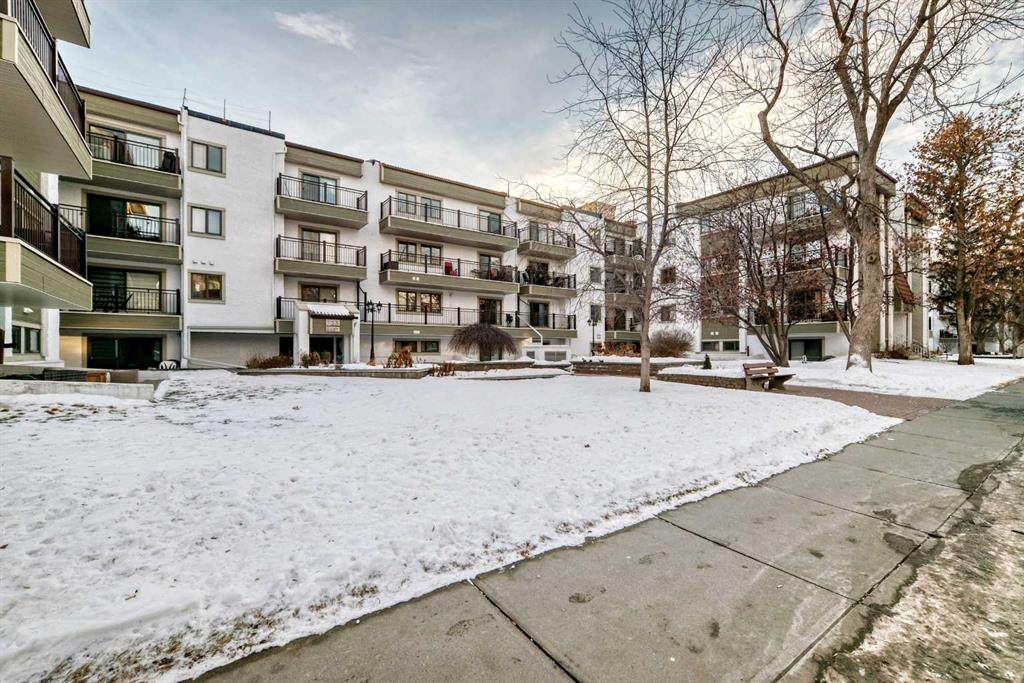 723 57 Avenue - Photo 1