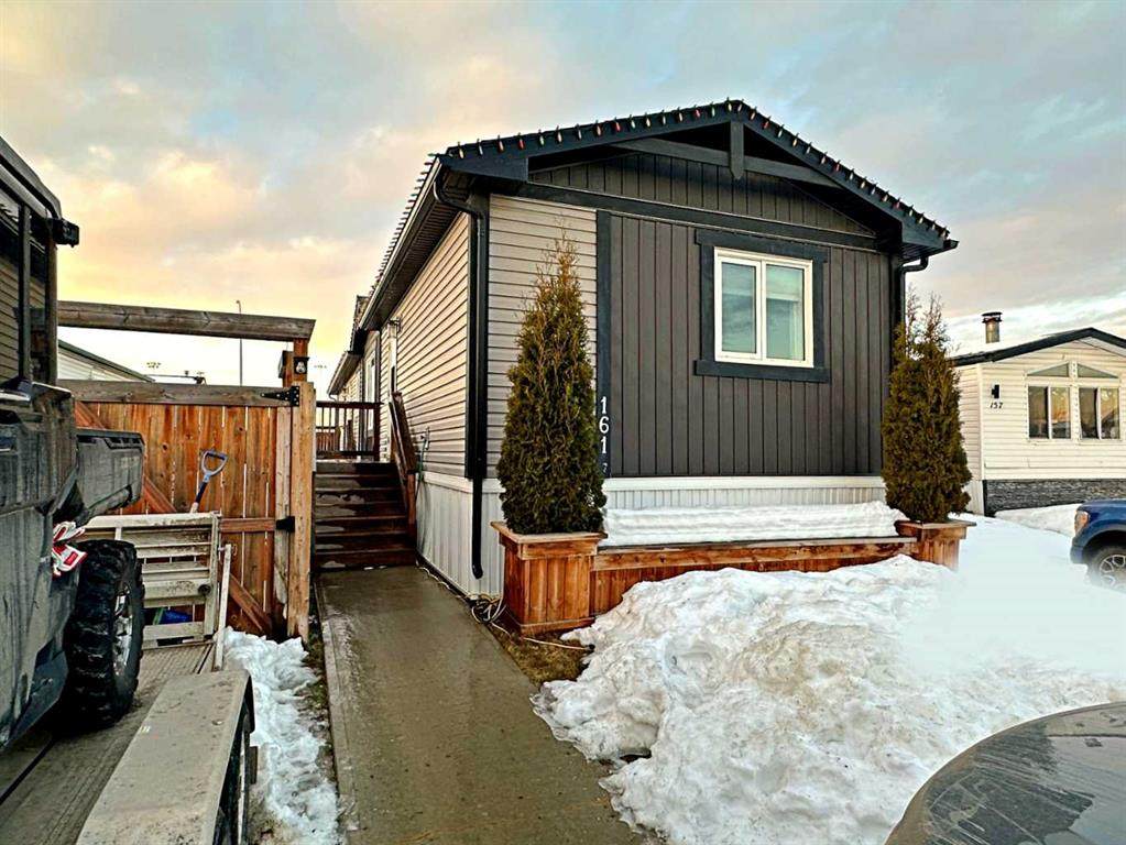 161 Card Crescent - Photo 1