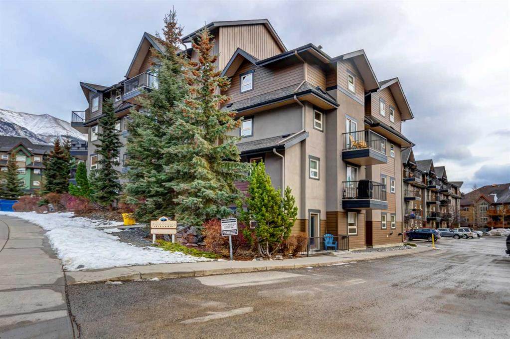 186 Kananaskis Way - Photo 1