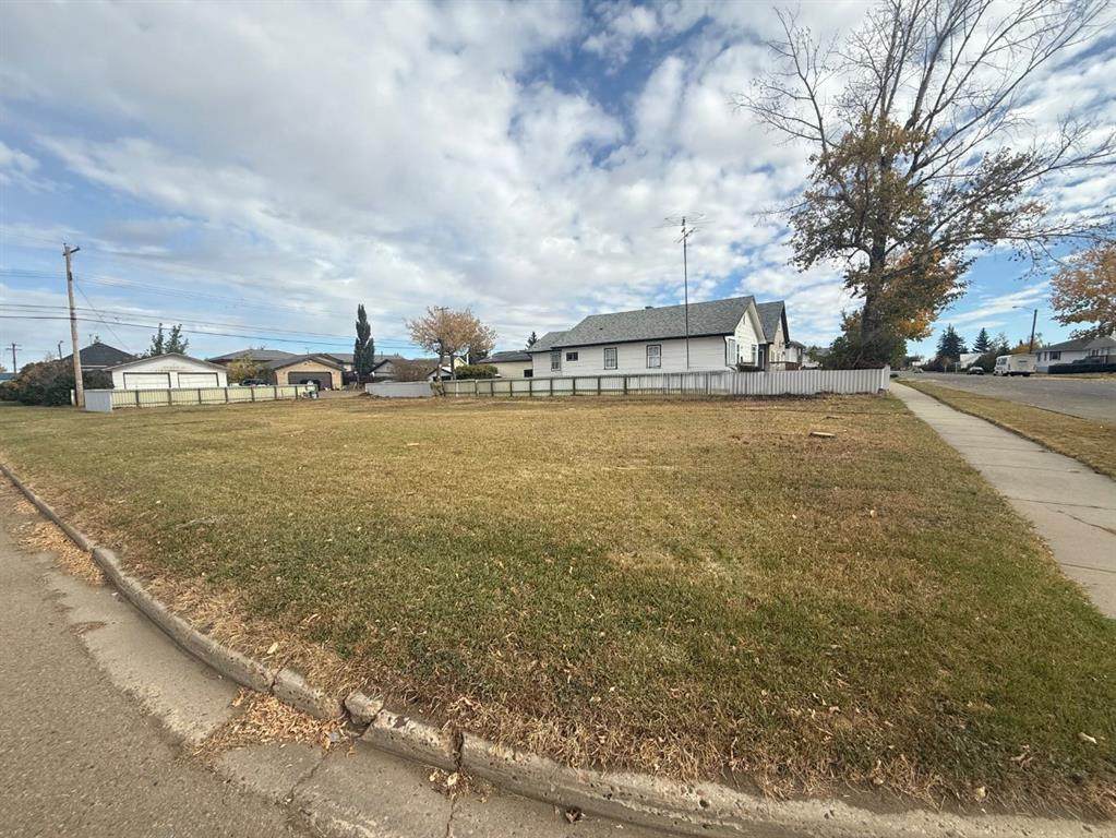 420 1 Avenue - Photo 1