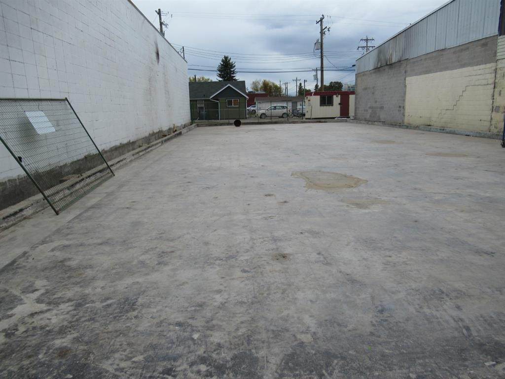 5106 50 Street - Photo 1