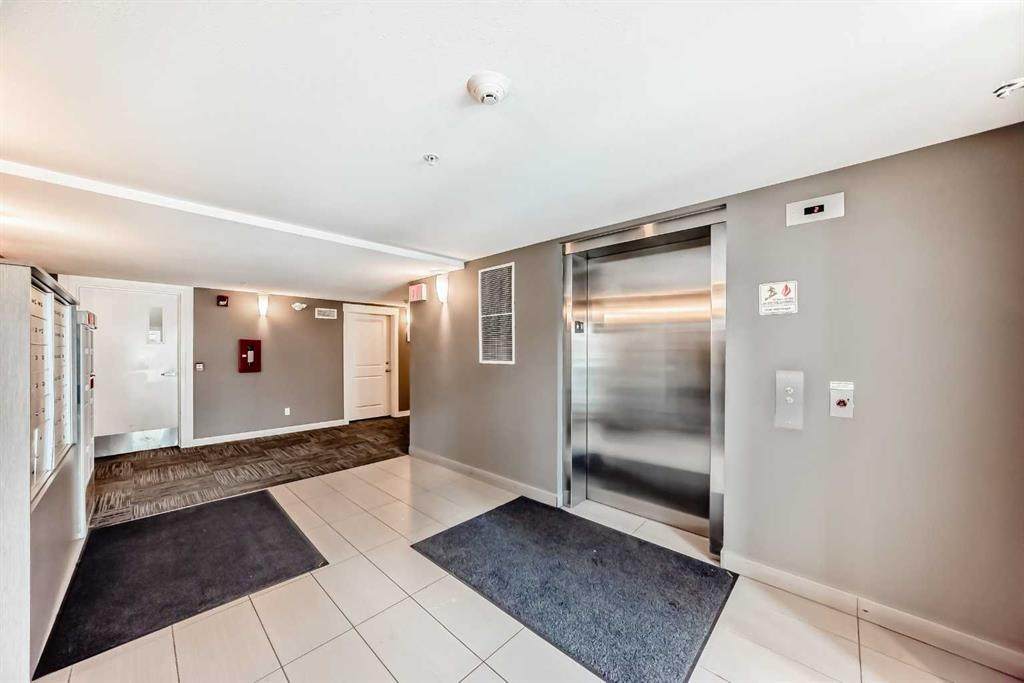 https://bt-photos.global.ssl.fastly.net/calgary/orig_boomver_1_A2280954-2.jpg