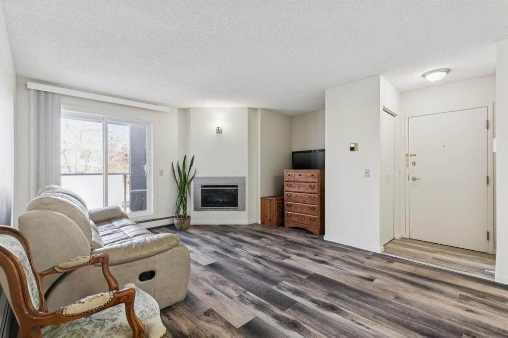 https://bt-photos.global.ssl.fastly.net/calgary/orig_boomver_1_A2281022-2.jpg