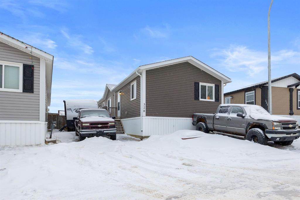 328 Grey Crescent - Photo 1