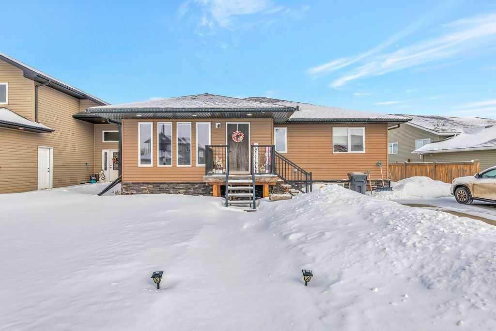 5514 52 Avenue - Photo 1