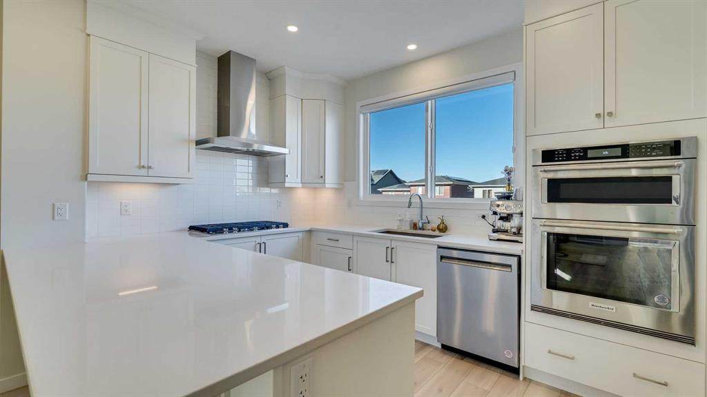 18 Amblehurst Path - Photo 1