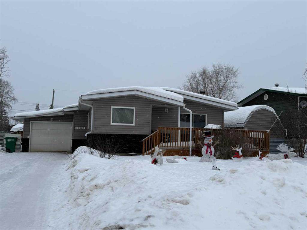 10402 101 Street - Photo 1