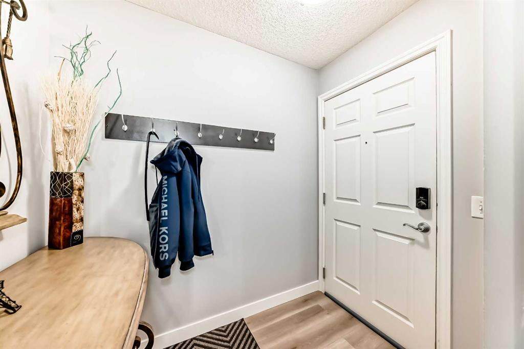 https://bt-photos.global.ssl.fastly.net/calgary/orig_boomver_1_A2282351-2.jpg