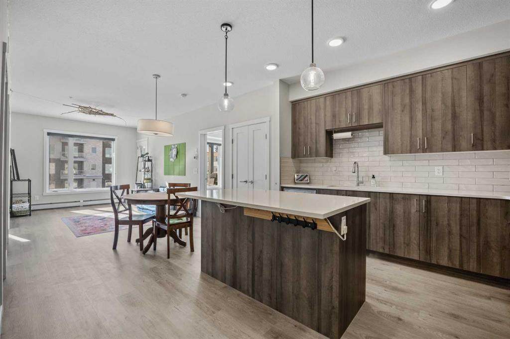 660 Shawnee Square - Photo 1