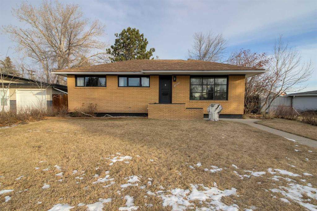 2517 13 Avenue - Photo 1