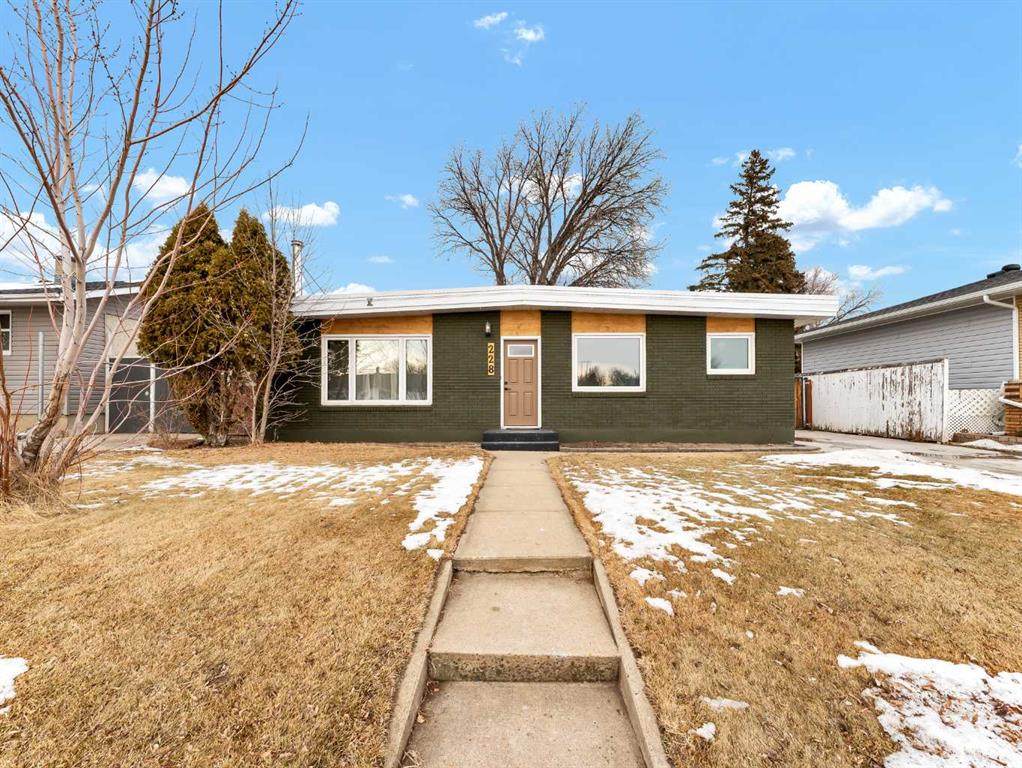 228 12 Street - Photo 1