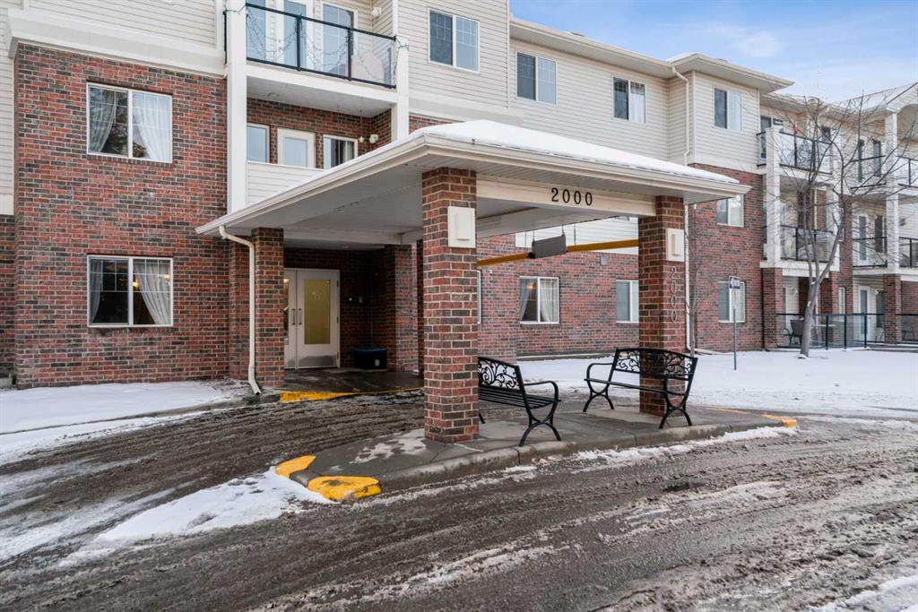 928 Arbour Lake Road - Photo 1