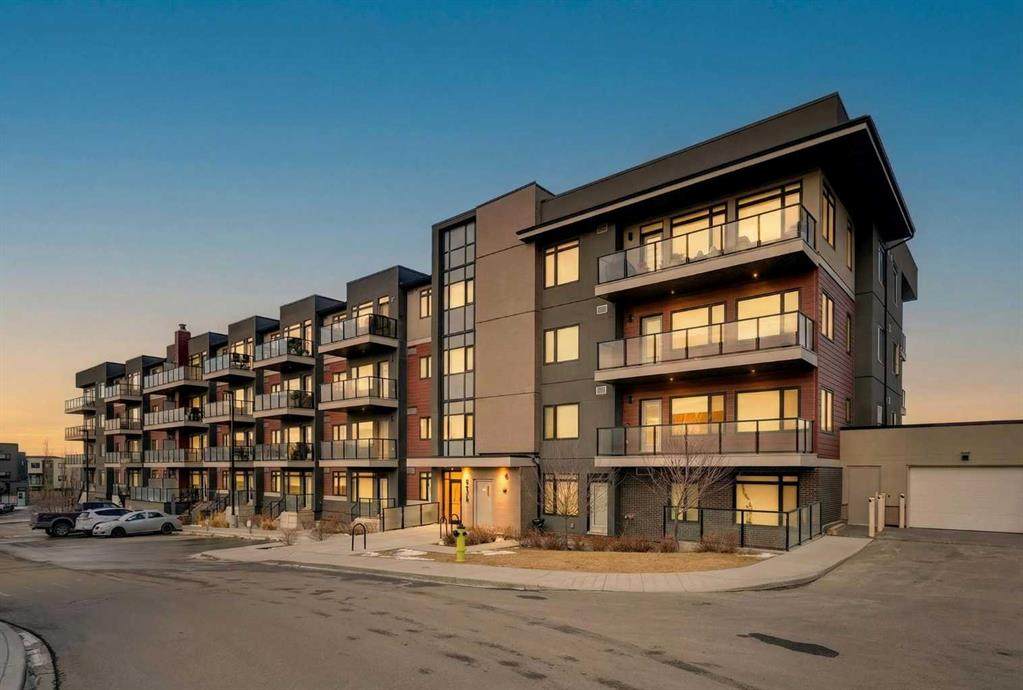 214 Sherwood Square - Photo 1