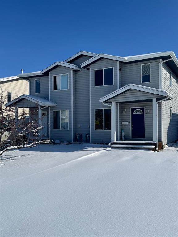 61 Lakeview Close - Photo 1