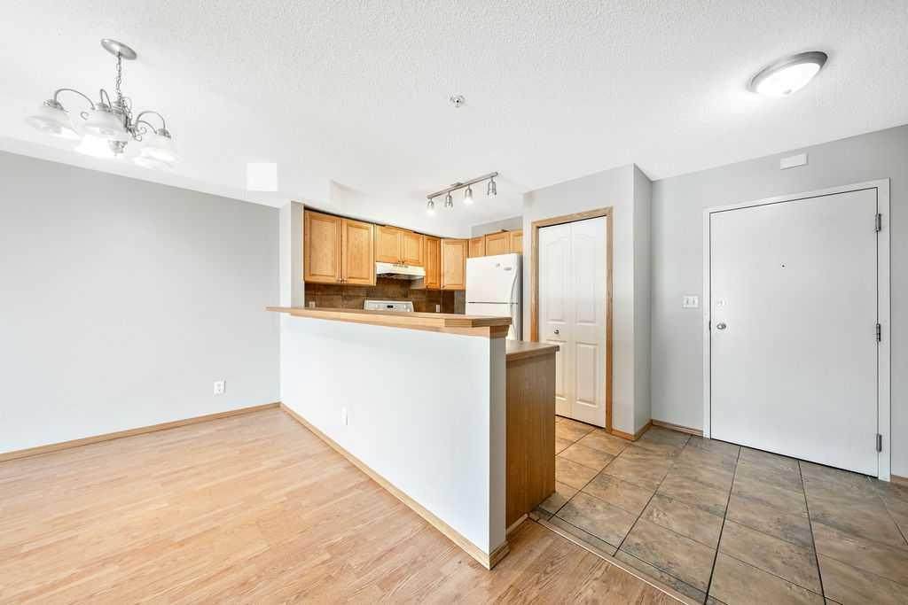https://bt-photos.global.ssl.fastly.net/calgary/orig_boomver_1_A2283161-2.jpg